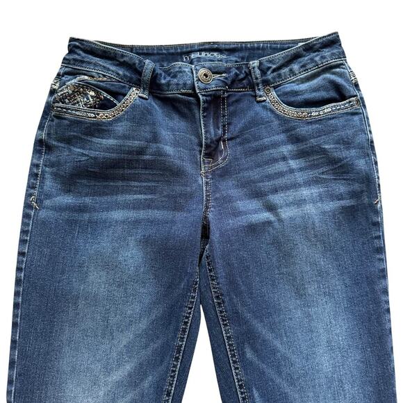 Maurices Jeans Womens Size 5/6 Long 6L Blue Embroidered pockets bootcut silver - Picture 2 of 16
